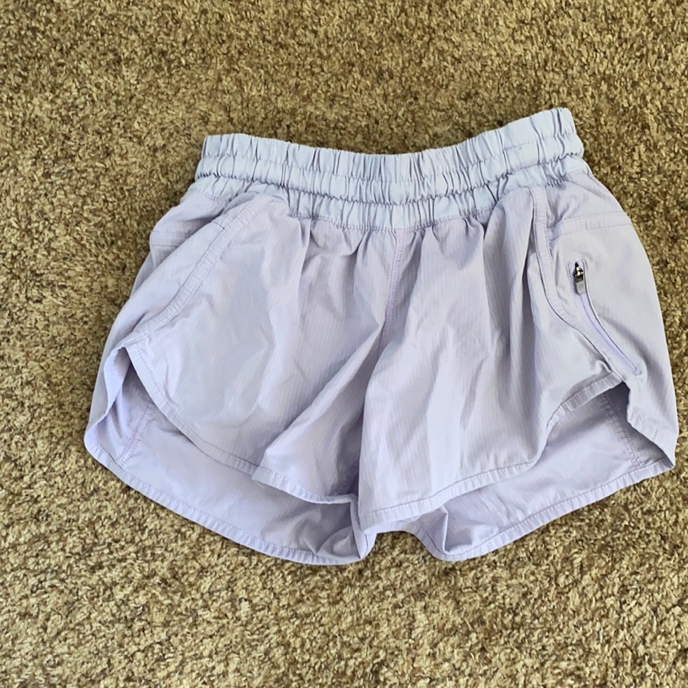 lulu lemon shorts!